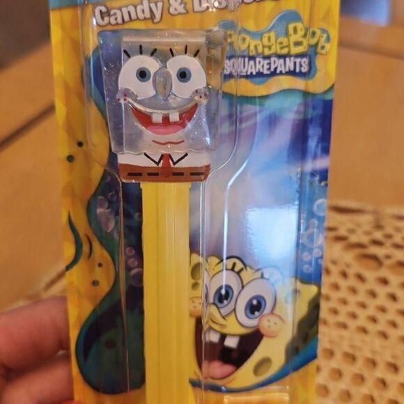 Spongebob pez dispenser and mug - Picture 5 of 5